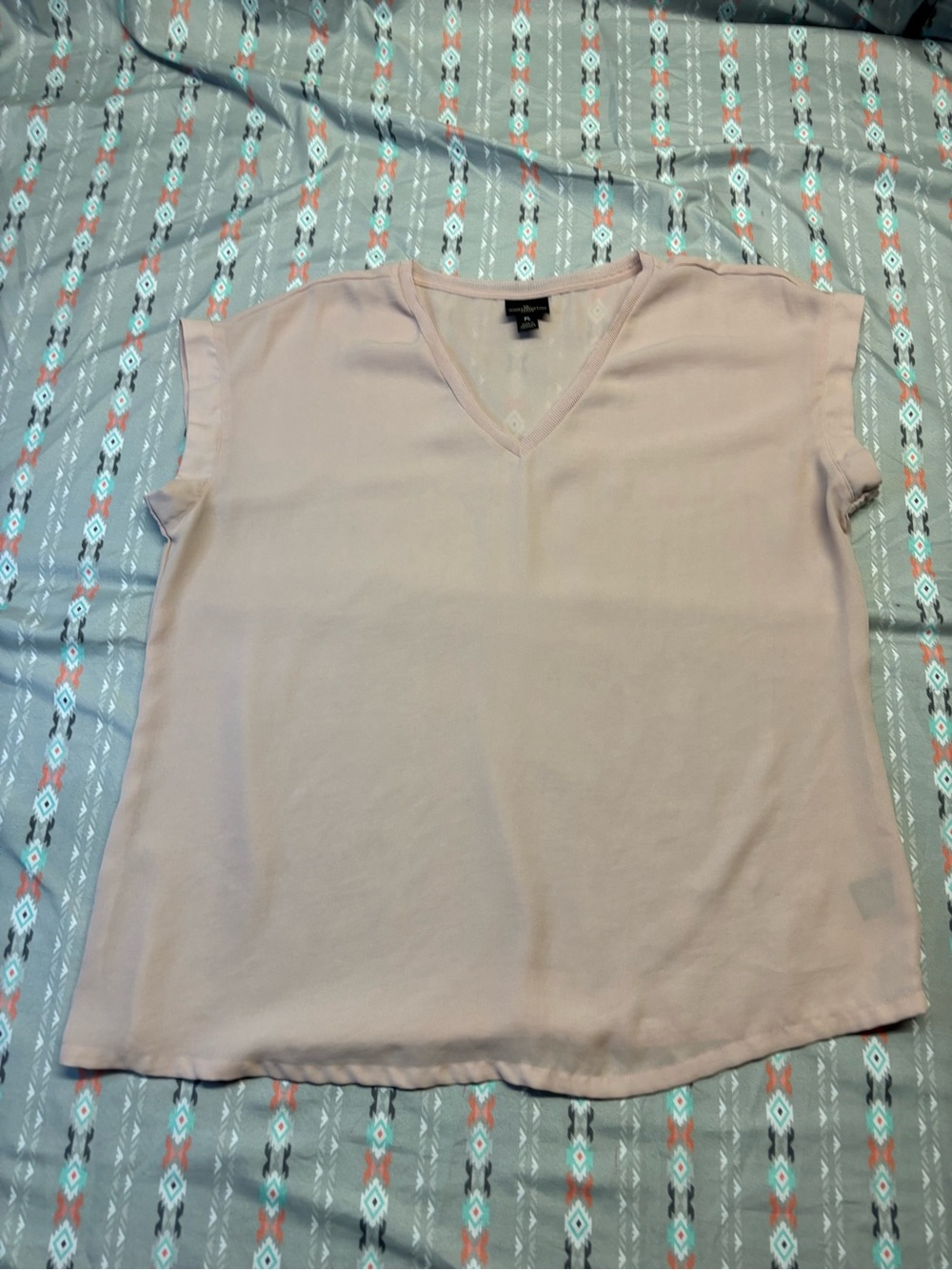 🍄Worthington Pale Blush V-Neck Short Sleeve Blouse